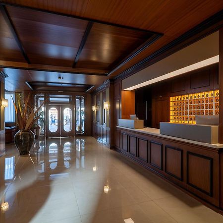 Hotel Delle Palme Лече Екстериор снимка