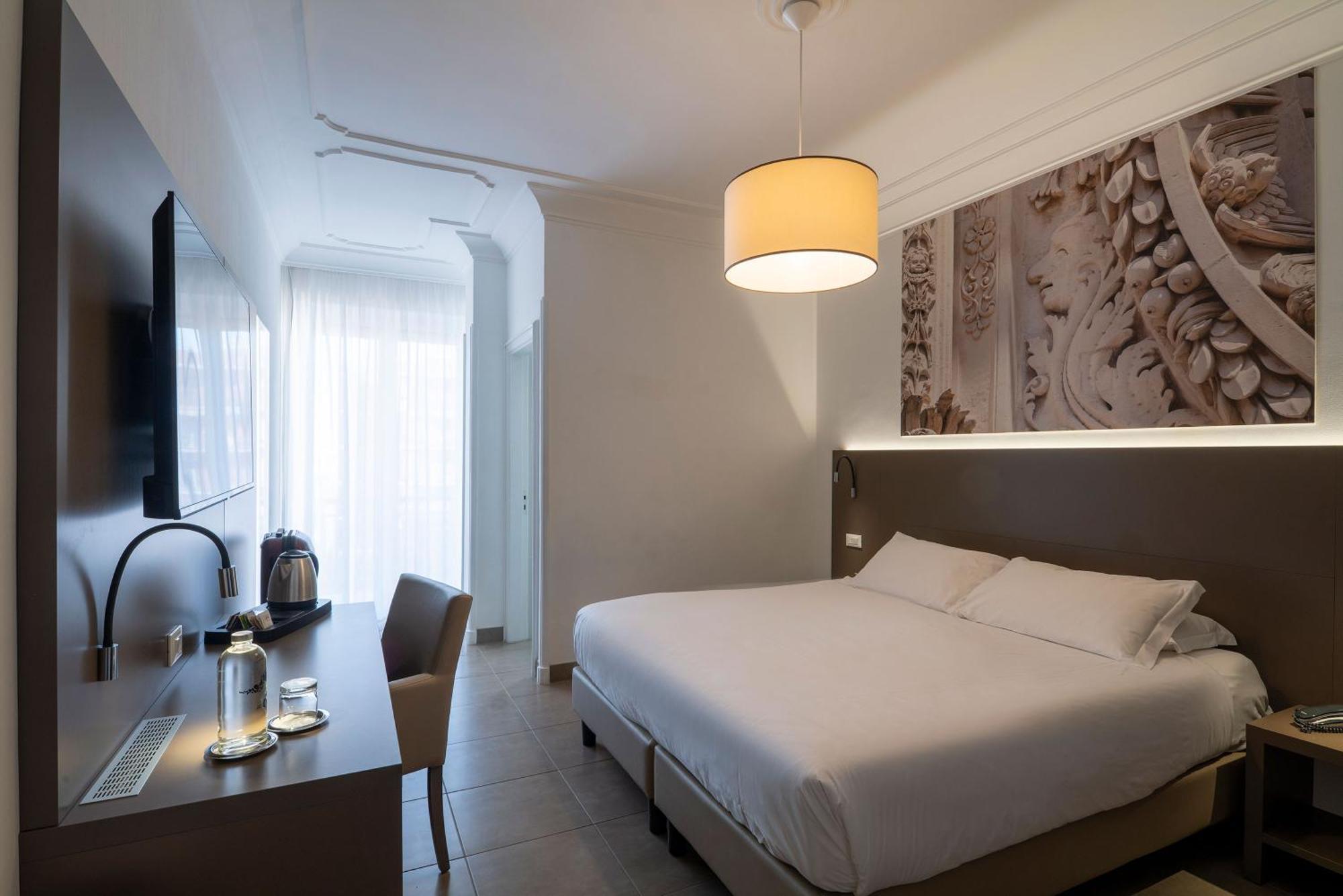 Hotel Delle Palme Лече Екстериор снимка