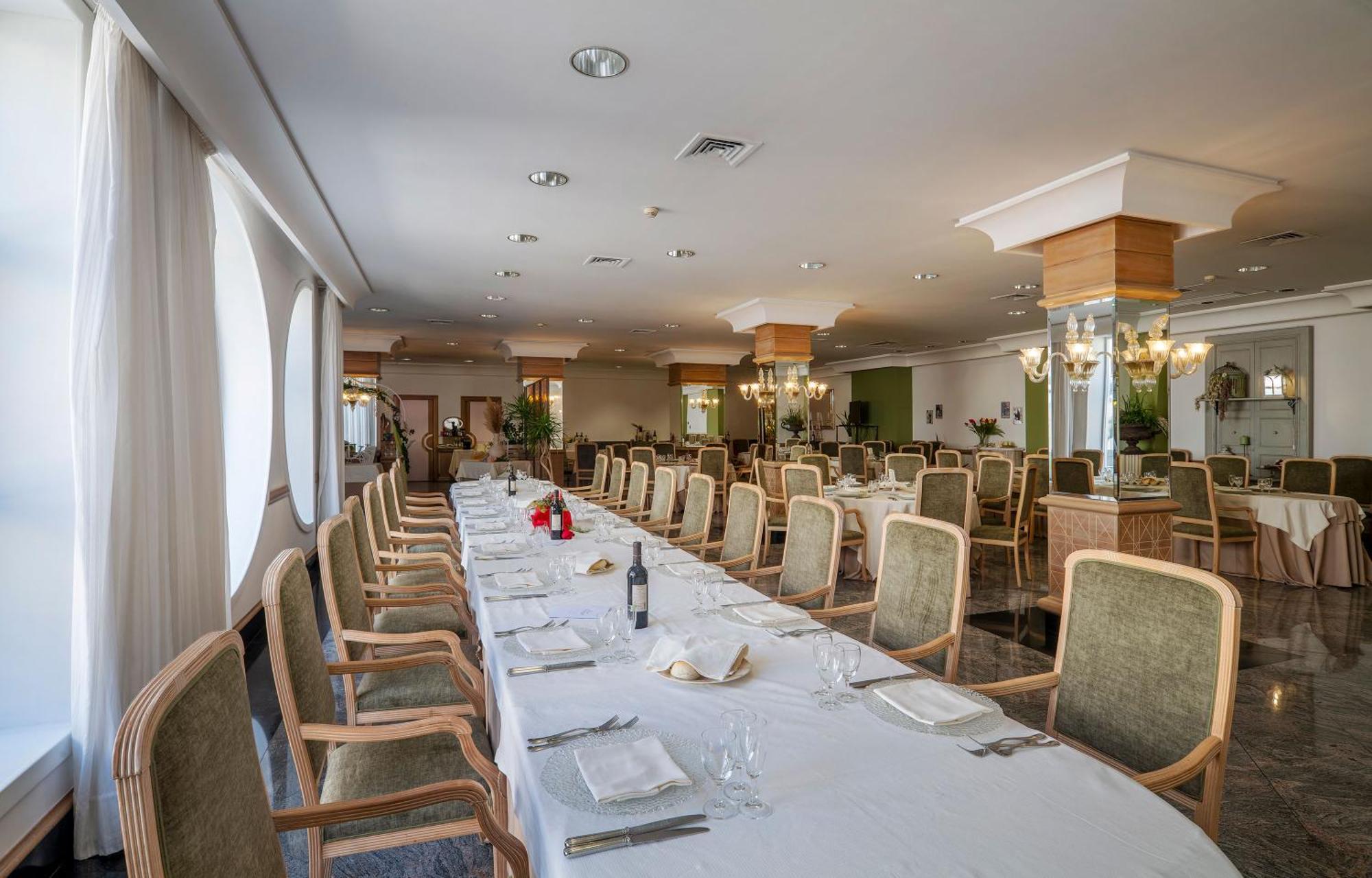 Hotel Delle Palme Лече Екстериор снимка