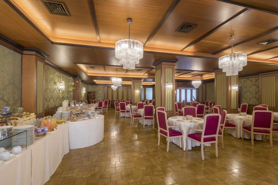Hotel Delle Palme Лече Екстериор снимка
